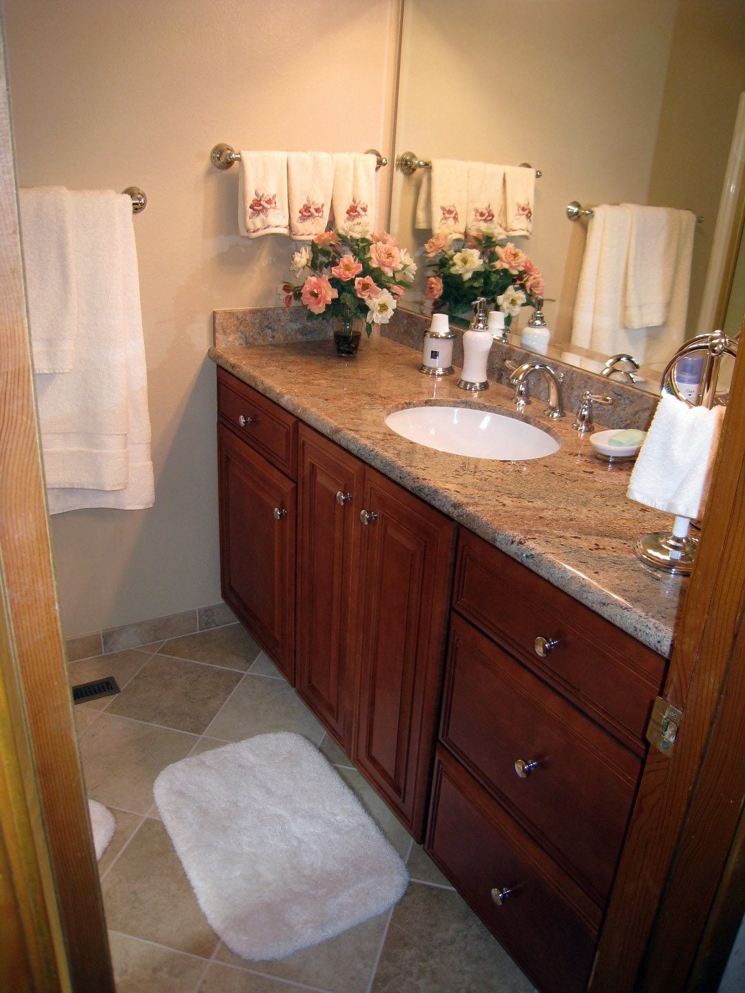 2406 photo 40